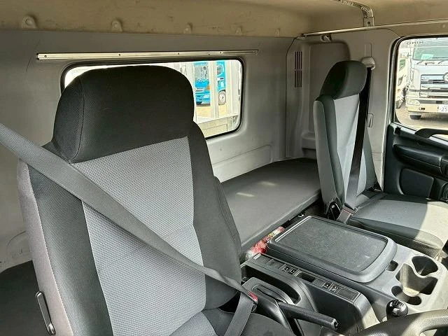 Hino RANGER 31
