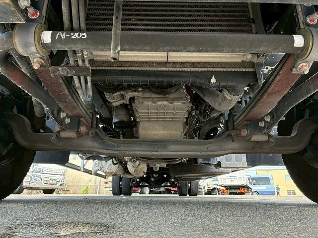 Hino RANGER 64