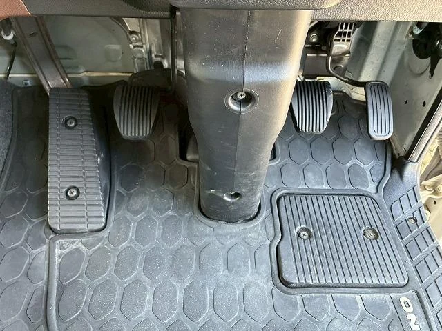 Hino RANGER 32