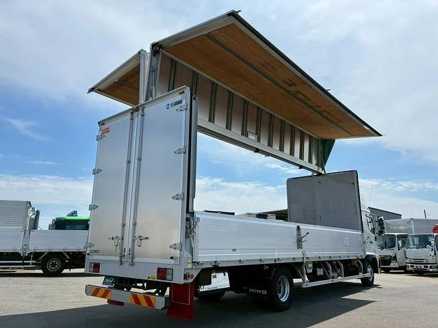 Hino RANGER 8