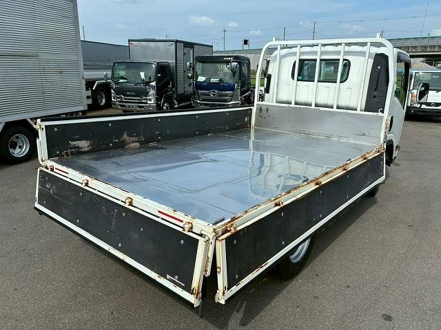 Isuzu ELF 14