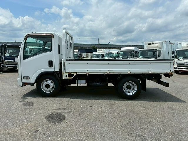 Isuzu ELF 10