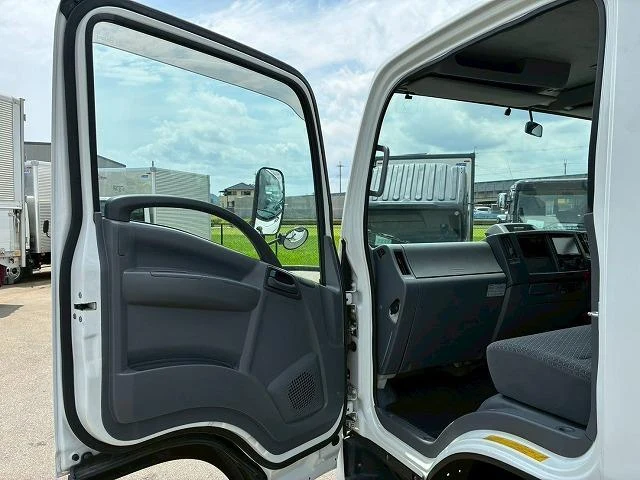 Isuzu ELF 41