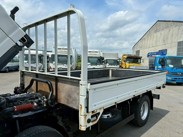 Isuzu ELF 21