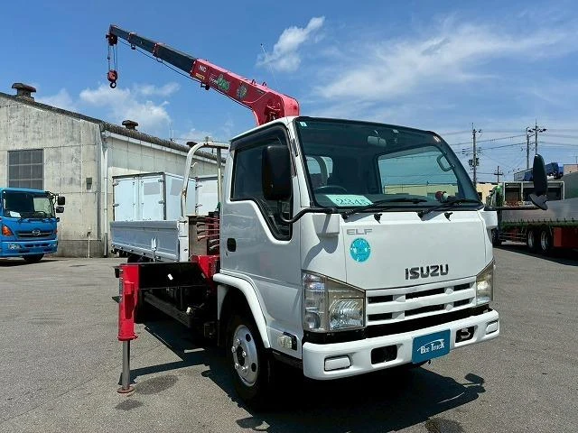 Isuzu ELF 4