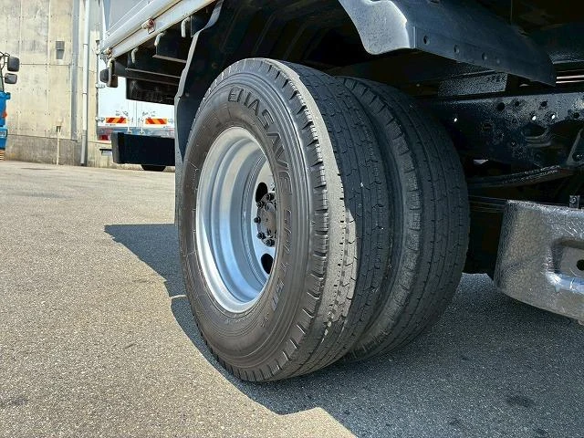 Isuzu ELF 53