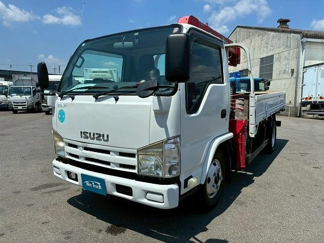 Isuzu ELF 8