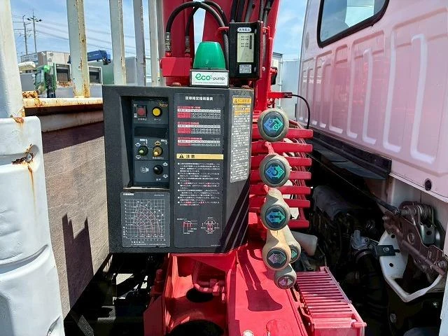 Isuzu ELF 24