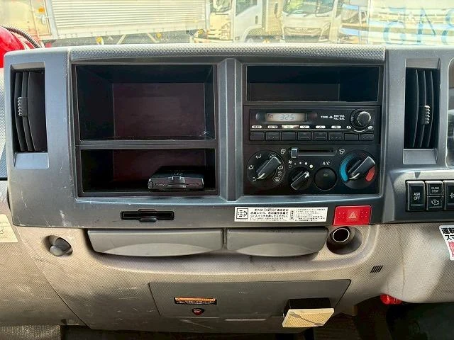Isuzu ELF 41