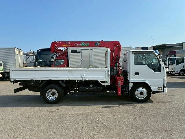 Isuzu ELF 15