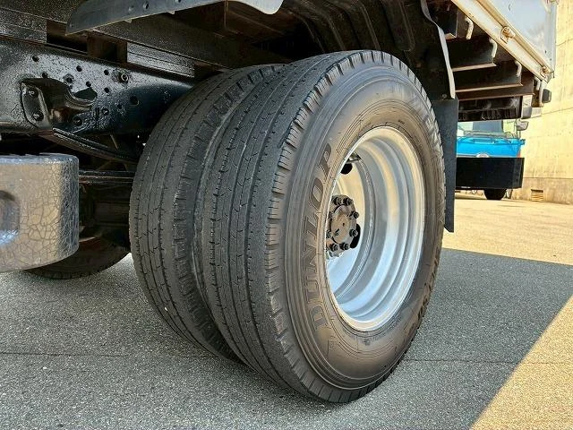 Isuzu ELF 54