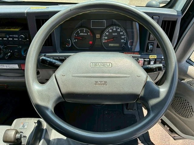 Isuzu ELF 34