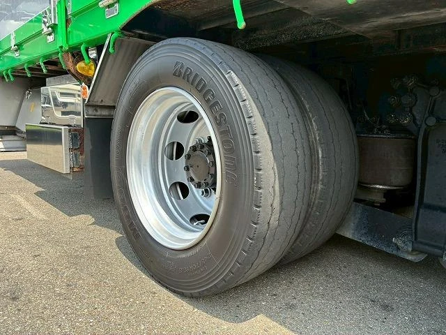 Isuzu GIGA 50