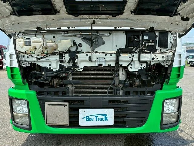 Isuzu GIGA 42