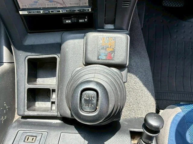 Isuzu GIGA 26