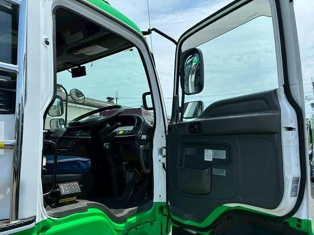 Isuzu GIGA 39