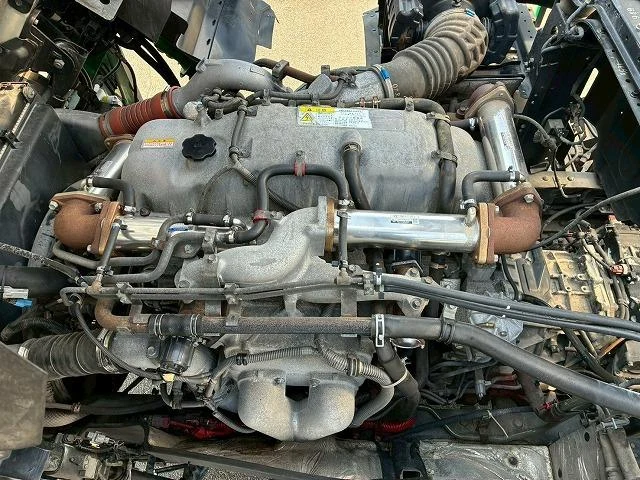 Isuzu GIGA 44