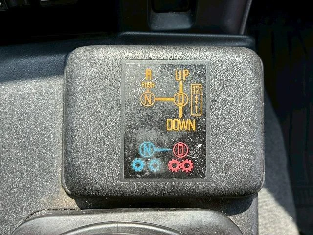 Isuzu GIGA 27