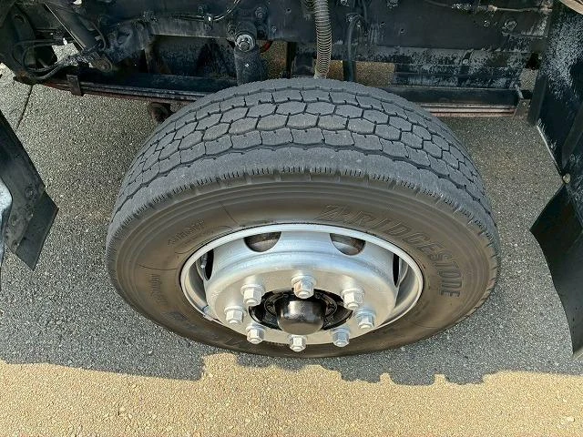 Isuzu GIGA 45