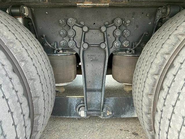 Isuzu GIGA 56
