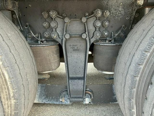 Isuzu GIGA 59