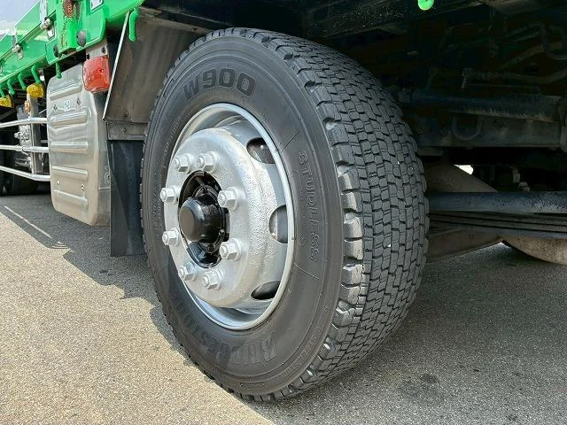 Isuzu GIGA 47