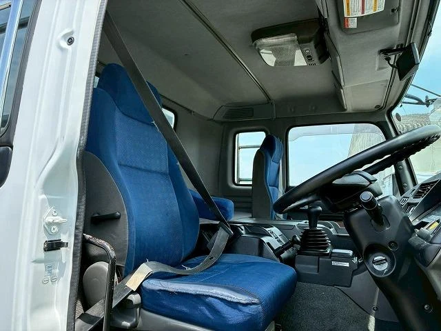 Isuzu GIGA 21
