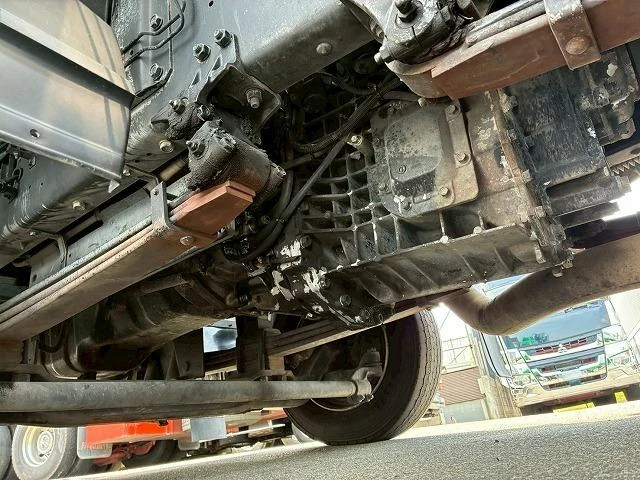 Isuzu GIGA 68