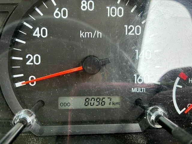 Isuzu ELF 39