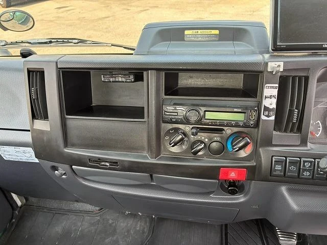 Isuzu ELF 42