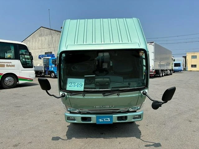 Isuzu ELF 10
