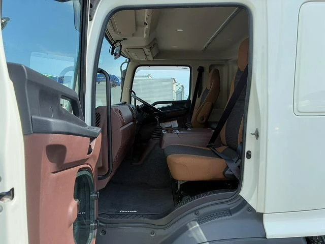 Hino RANGER 29