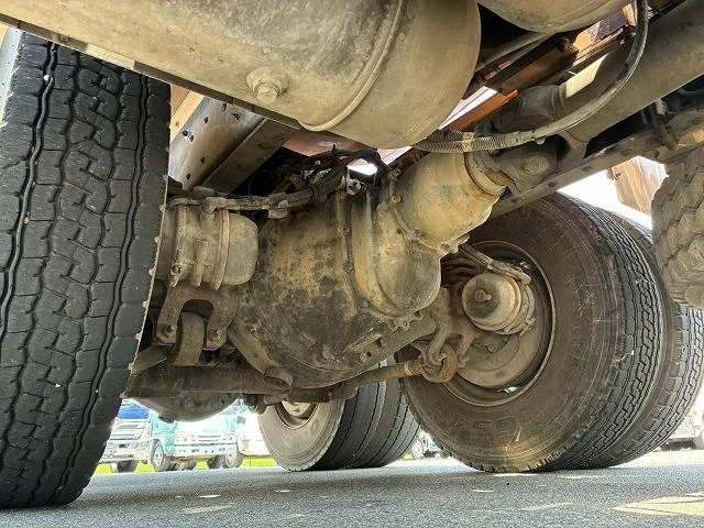 Isuzu GIGA 71