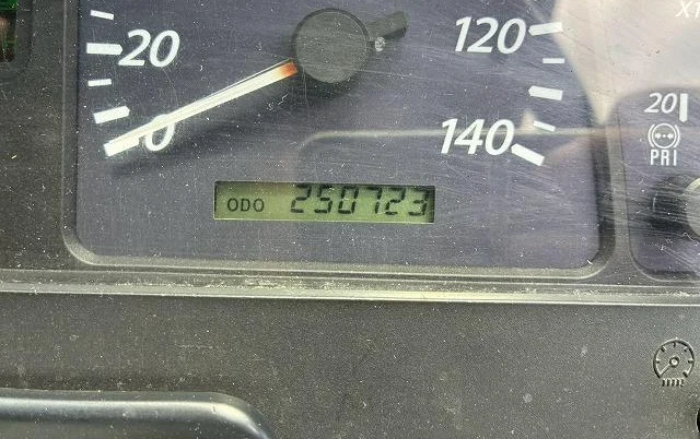 Isuzu GIGA 37