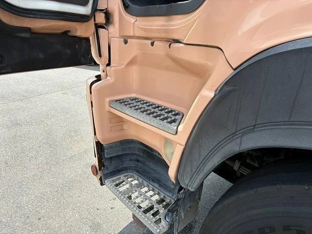 Isuzu GIGA 54