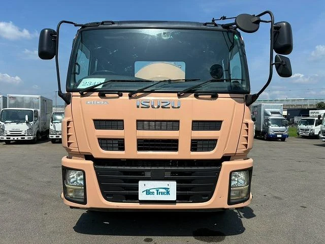 Isuzu GIGA 7