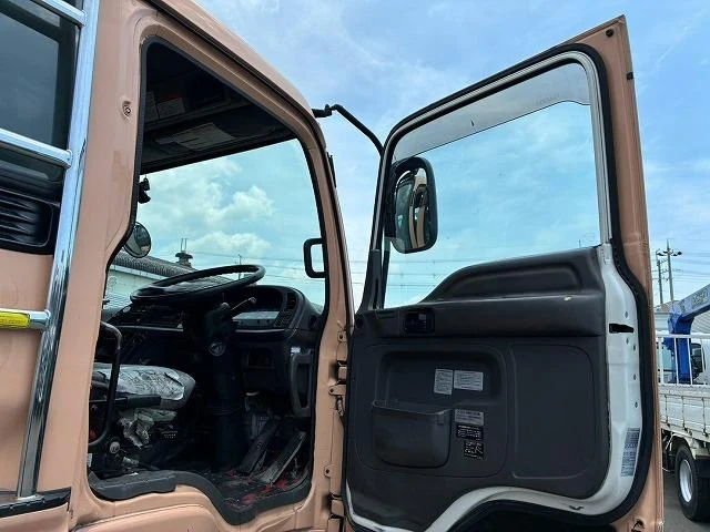 Isuzu GIGA 52