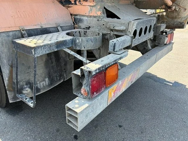 Isuzu GIGA 20