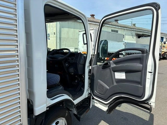 Isuzu ELF 51