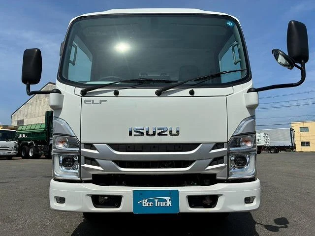 Isuzu ELF 11