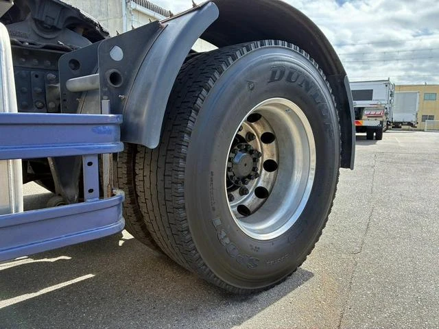 UD Trucks QUON 52