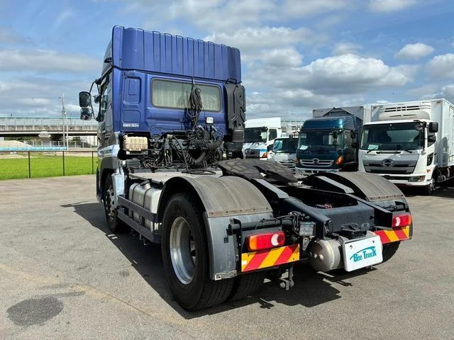 UD Trucks QUON 6