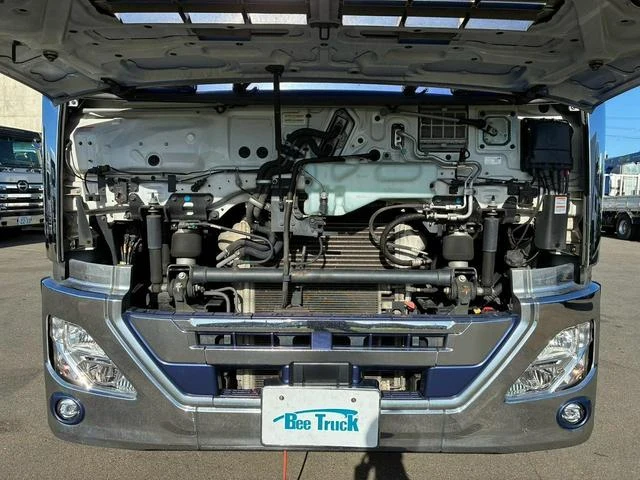 UD Trucks QUON 45