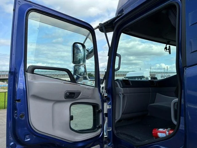 UD Trucks QUON 43