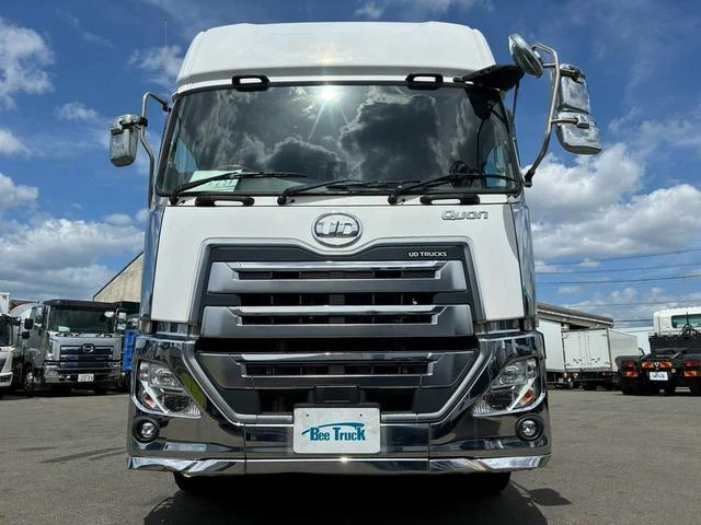UD Trucks QUON 7