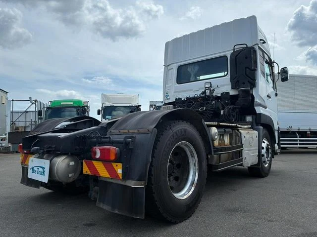 UD Trucks QUON 6