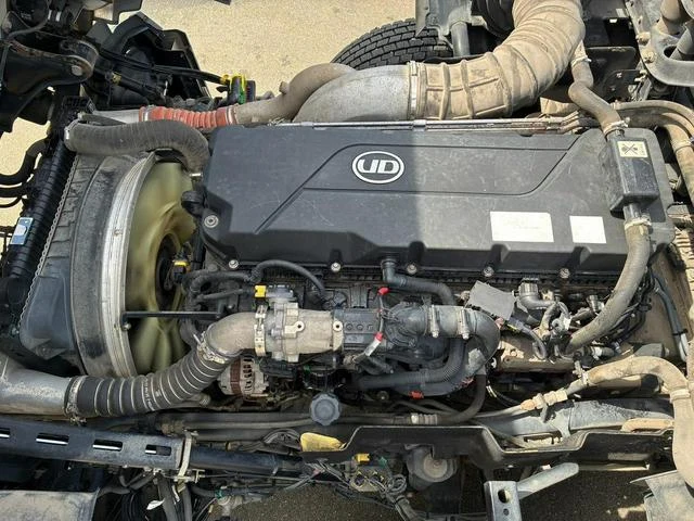 UD Trucks QUON 41
