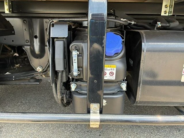 Isuzu ELF 47