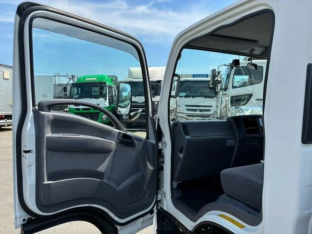 Isuzu ELF 56