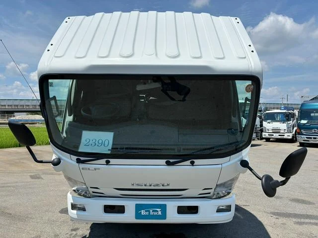 Isuzu ELF 20
